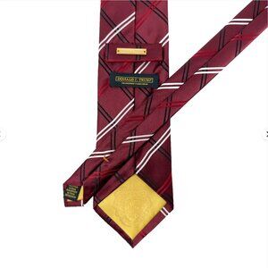 Donald J Trump Signature Collection Silk Tie Plaid Burgundy 59.5 x 3.75